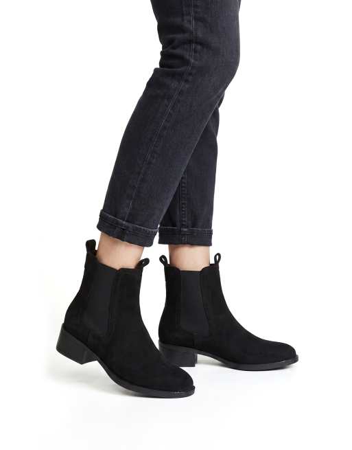 SEQWL Chelsea ankle booties low block heel with elastic panels in black, 3 of 5