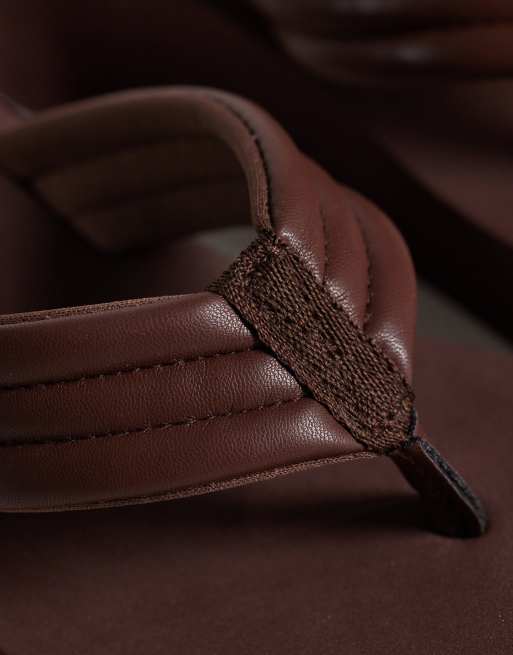 SEQWL - Chokoladebrune flatform-sandaler med kilehæl og tårem, 2 af 4