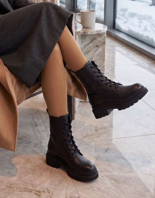 SEQWL Chunky ankle boots with zip fastening comfortable shoes in black, 2 of 4