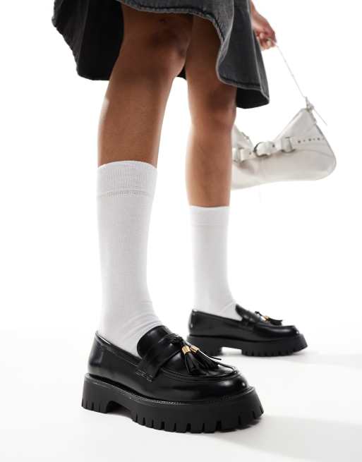SEQWL - Chunky loafers med kvast i sort PU
