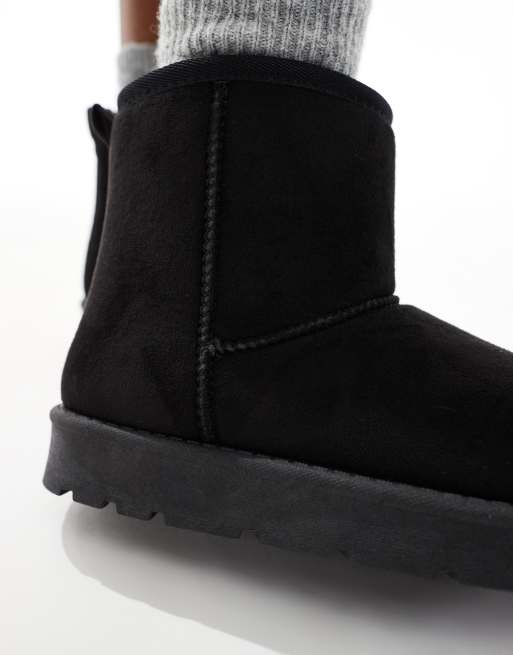 SEQWL cosy ankle boots in black, 2 of 4