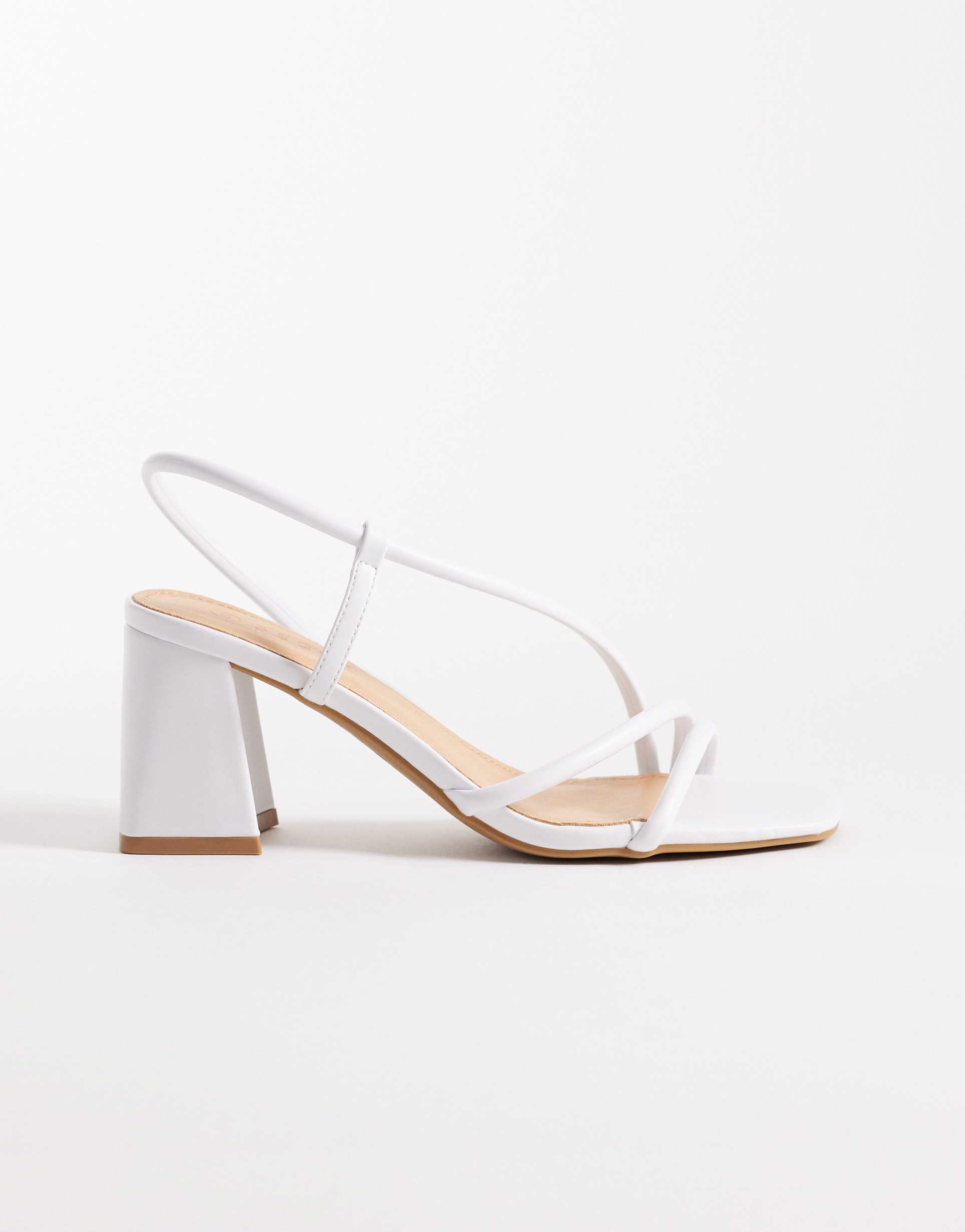 seqwl dandelion strappy block heeled sandals in white