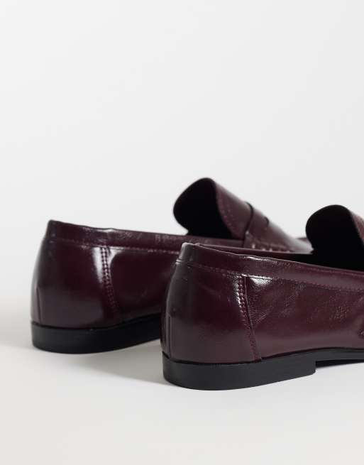SEQWL Dash raffinerade rynkade loafers i körsbärsrött, 4 av 5