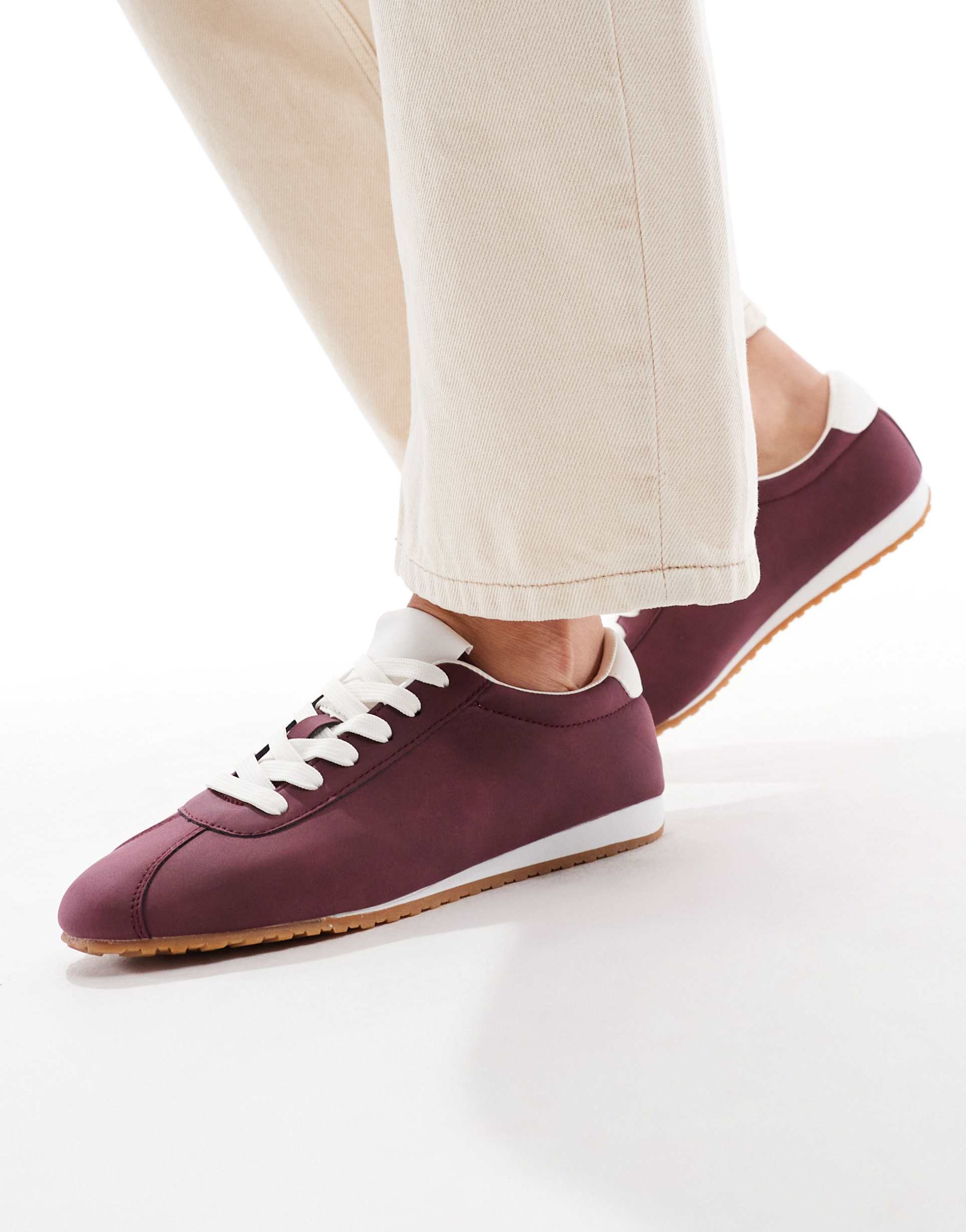 seqwl drifter lace up gum sole sneakers in dark cherry