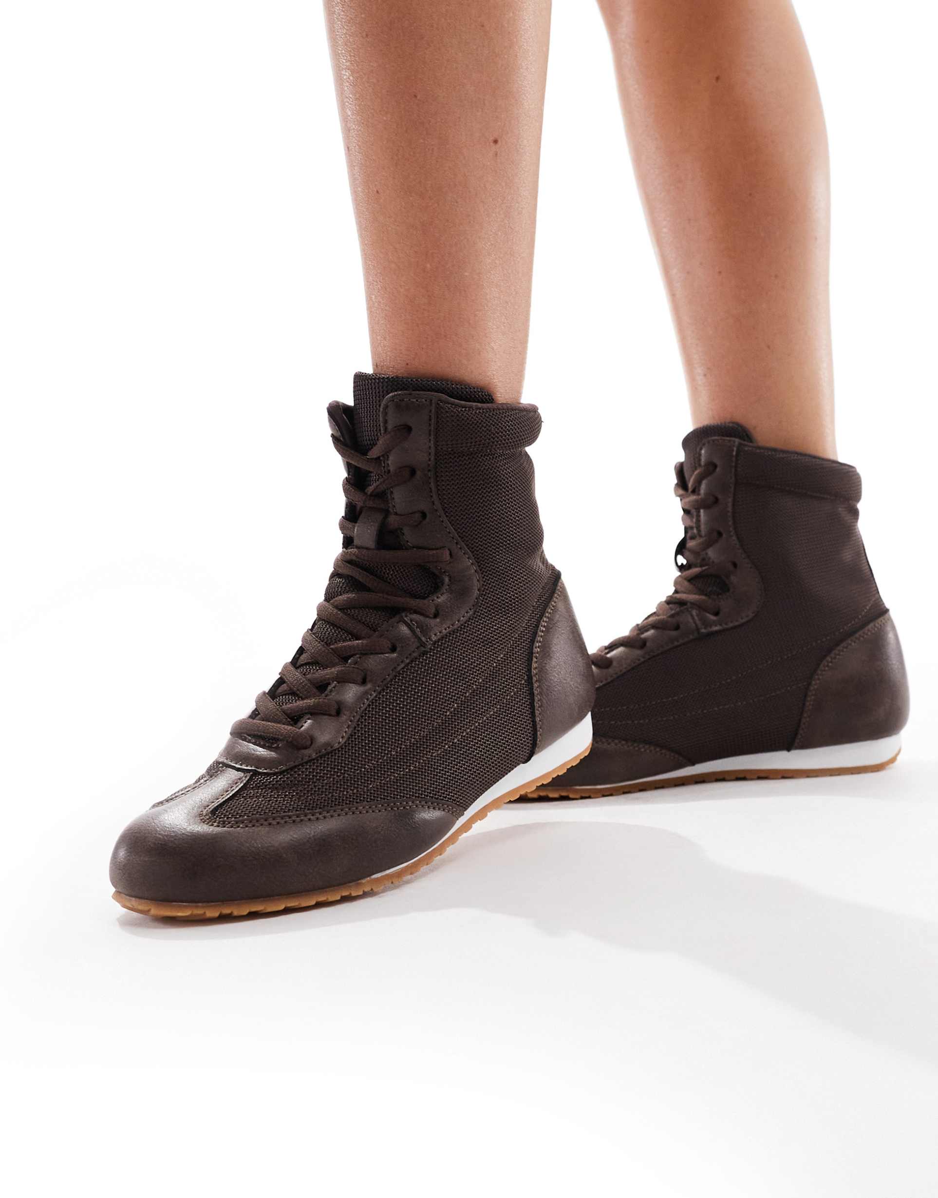 seqwl drifters boxing boots in brown