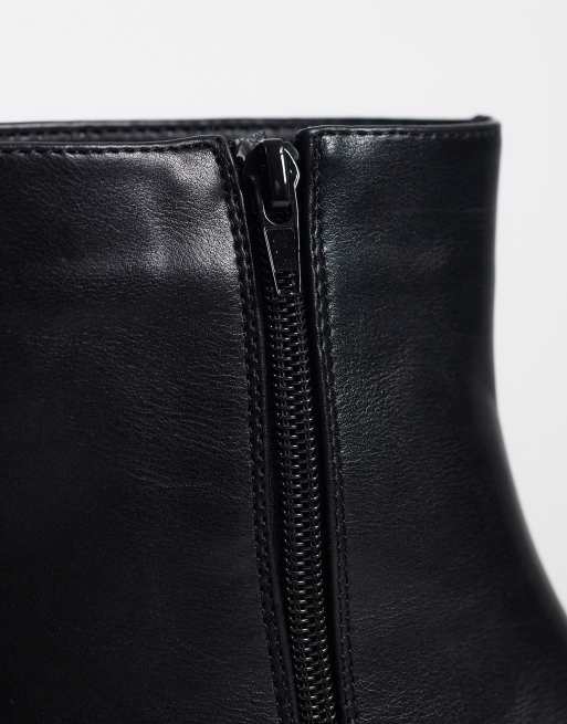 SEQWL Elma ankle boots in black, 3 of 4