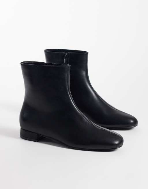 SEQWL Elma ankle boots in black, 4 of 4