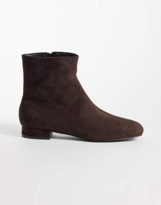 Seqwl Elma Faux Suede Ankle Boots In White