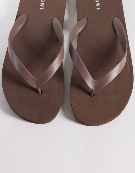 SEQWL flip flops in brown, 3 of 4