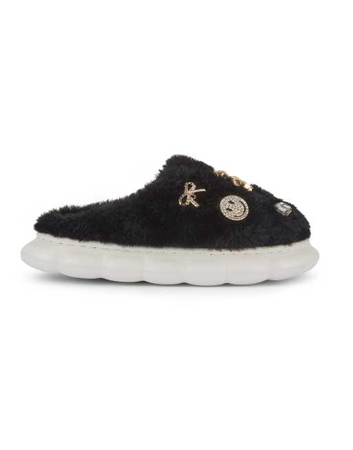 SEQWL Fluffy mule slippers warm slip ons with charm details in black, 5 of 5