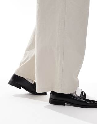 Seqwl Hero Contrast Loafers In Black