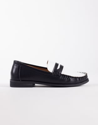  Hero contrast rouched loafer in black/white