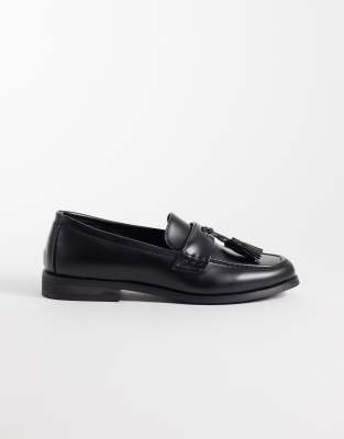 Seqwl Hero Tassel Loafers In Black
