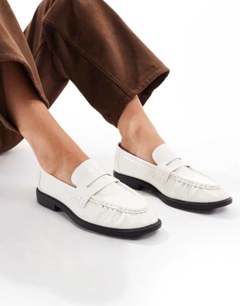 SEQWL – Hershe – Naturvita, rynkade loafers - view 1