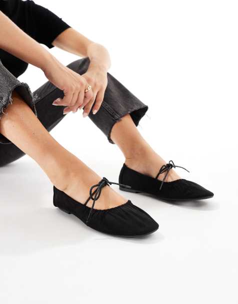 SEQWL – Iris – Svarta, platta ballerinaskor med knytning och rysch - view 1