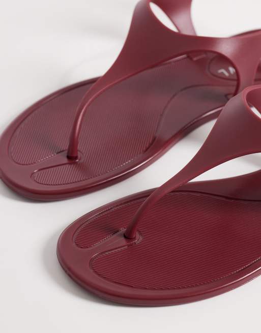 SEQWL jelly thong sandals with buckle detail in red, 4 of 4