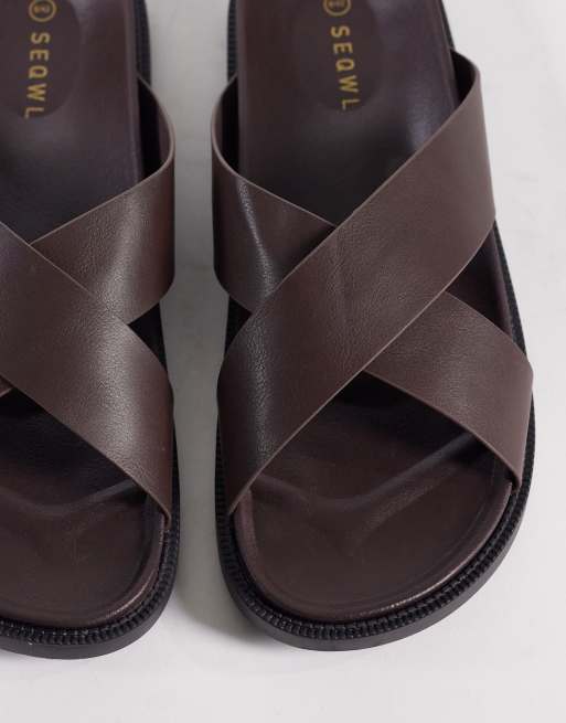 SEQWL Kidman cross over flat sandal in choc, 2 of 4
