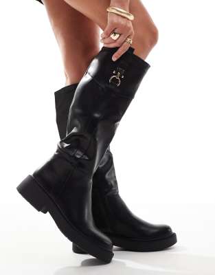 SEQWL knee high buckle flat riding boot in black φωτογραφία