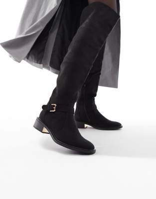 SEQWL - Latte - Overknee-Stiefel in Schwarz mit Schnalle