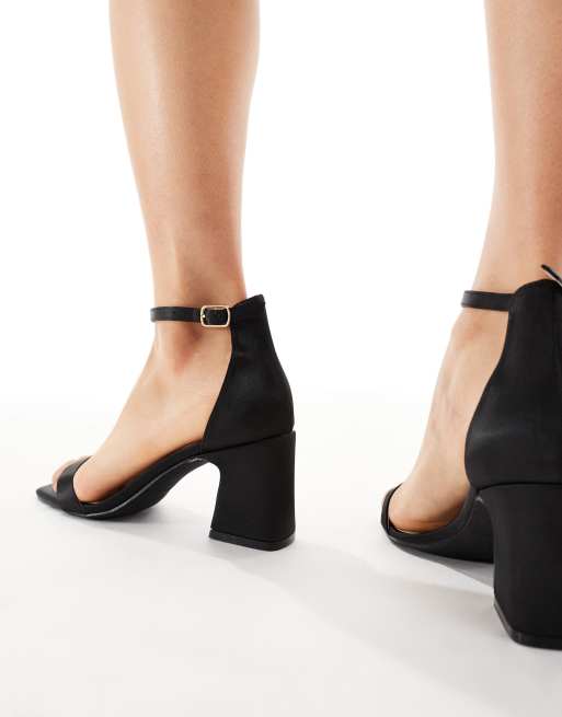 SEQWL – Leal – Satin-Sandaletten in Schwarz mit Absatz, 3 von 4