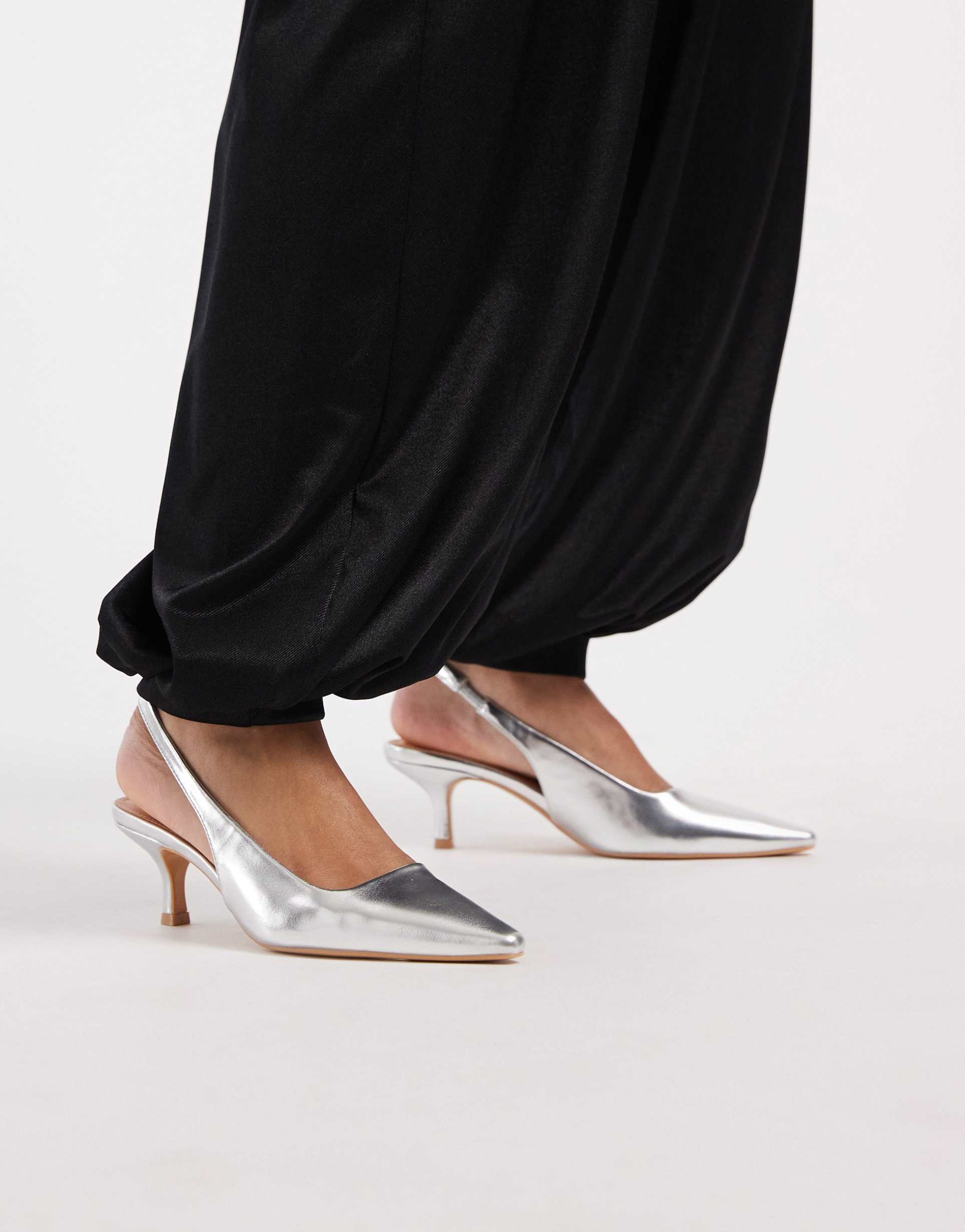 seqwl maybach slingback kitten heels in silver