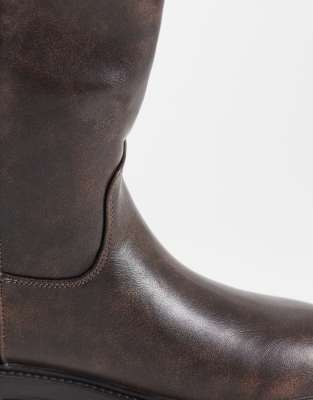 Seqwl Mickey Pull On Ankle Boots In White