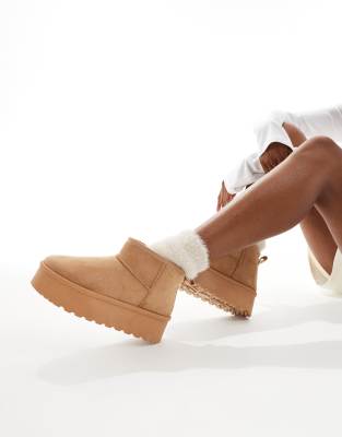  mini flatform boots in cream