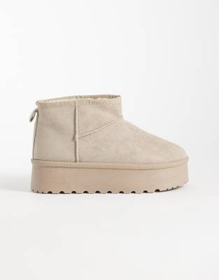 Seqwl Mini Flatform Boots In Neutral
