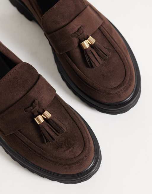 SEQWL - mocasines anchos de ante sintético con borlas gruesas en marrón chocolate, 3 de 4