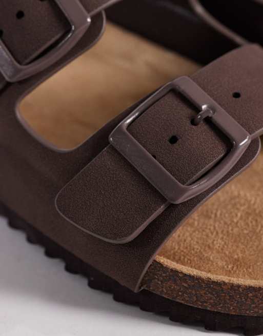 SEQWL – Olsen – Flache Sandalen in Braun mit zwei Schnallen, 3 von 4