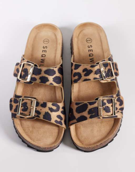 SEQWL - Olsen - Sandali bassi leopardati con doppia fibbia, 4 di 4