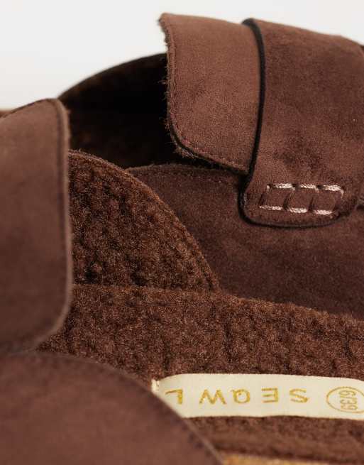 SEQWL Soda faux fur lined slip on loafer mules in brown, 3 of 4