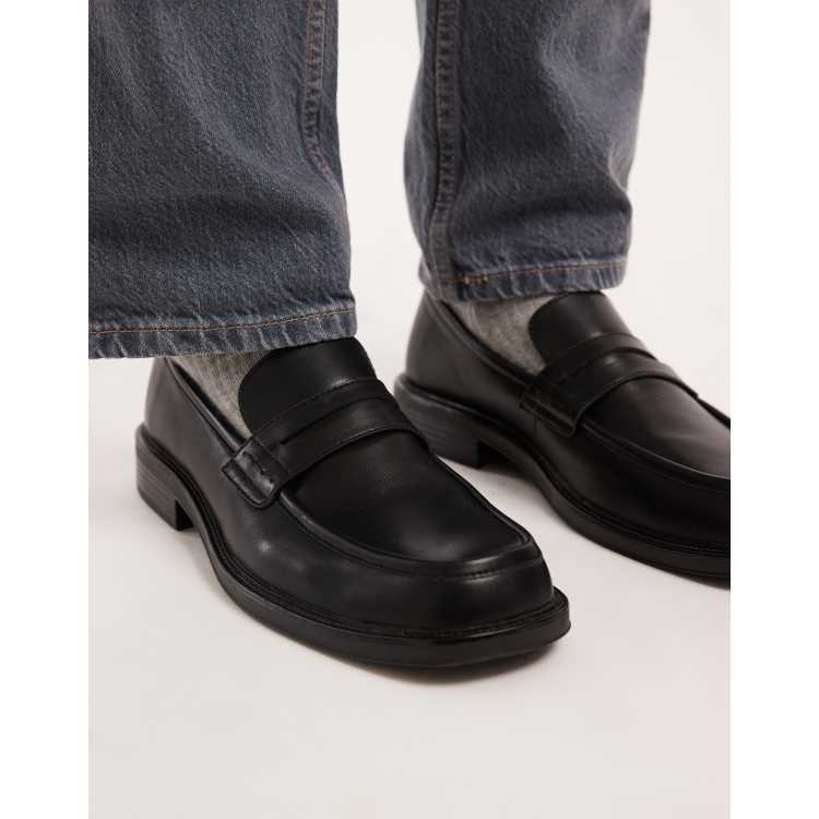 209137283-1-black?$n_750w$&wid