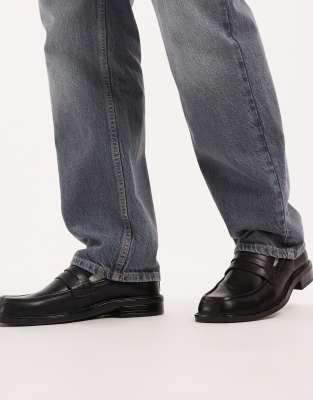 Seqwl Square Toe Loafers In Black