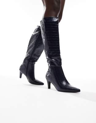 SEQWL - Starburst - Kniehohe Stiefel in Kroko-Marineblau-Grün