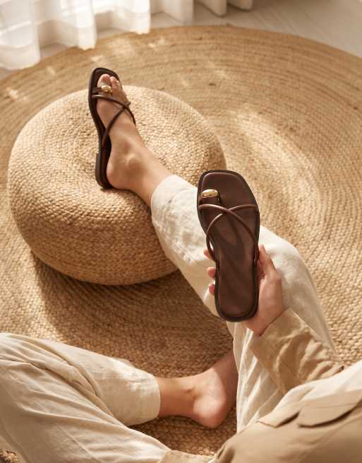 SEQWL Strappy flat slide sandals with toe-loop hardware detail in brown, 2 of 5