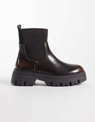 Seqwl Twirl Chunky Chelsea Boots In White