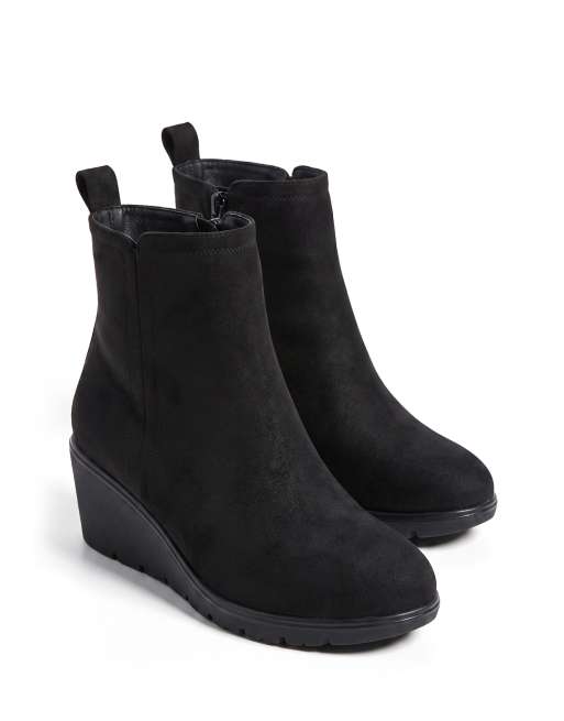 SEQWL Wedge heel ankle booties with cleated sole and pull tab in black, 4 of 5
