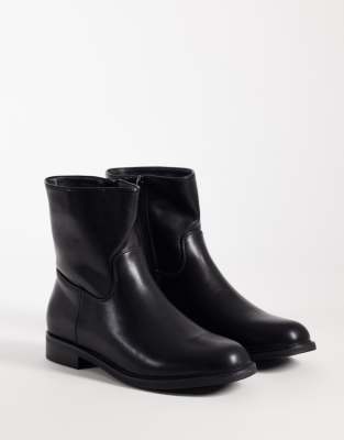 Seqwl Whisper Refined Pull On Ankle Boots In Black
