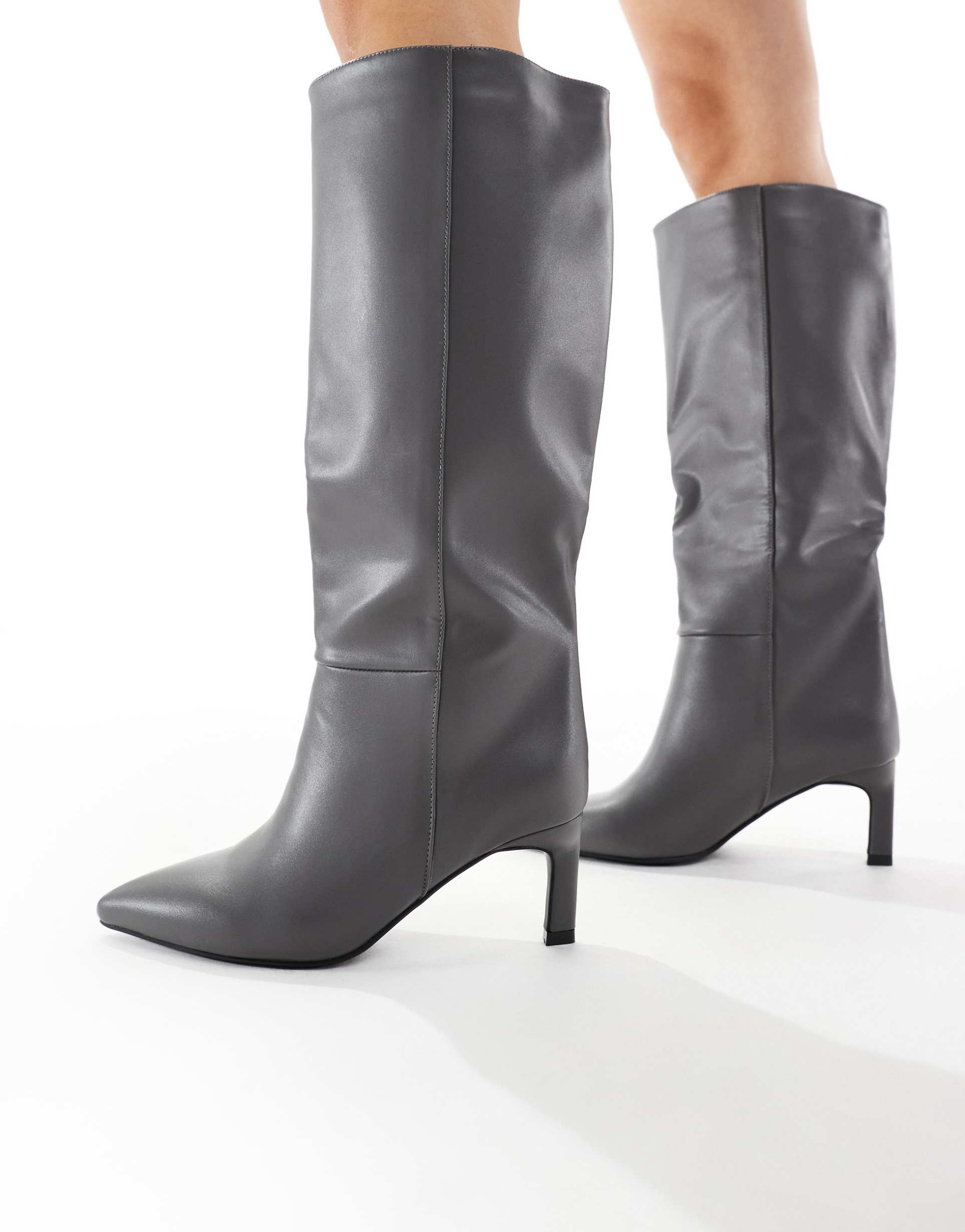 seqwl wide fit benz knee high kitten heel boots in gray pu