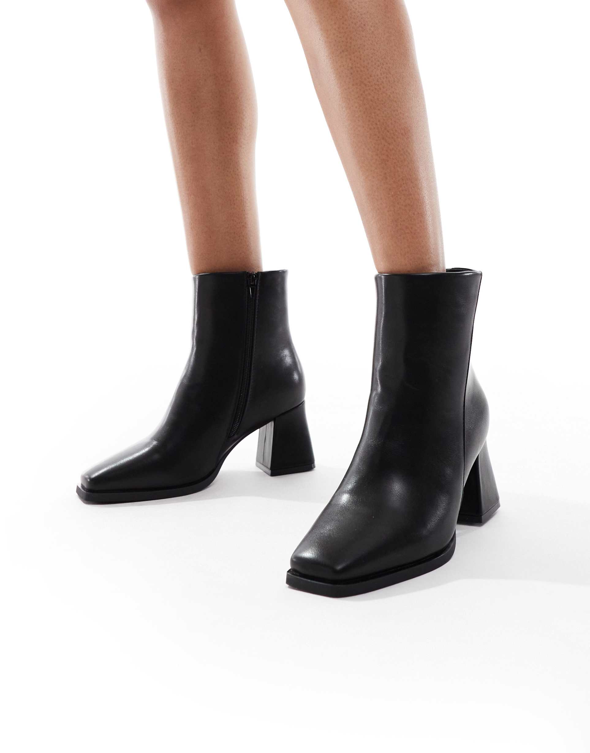 seqwl wide fit block heel mid ankle boots in black