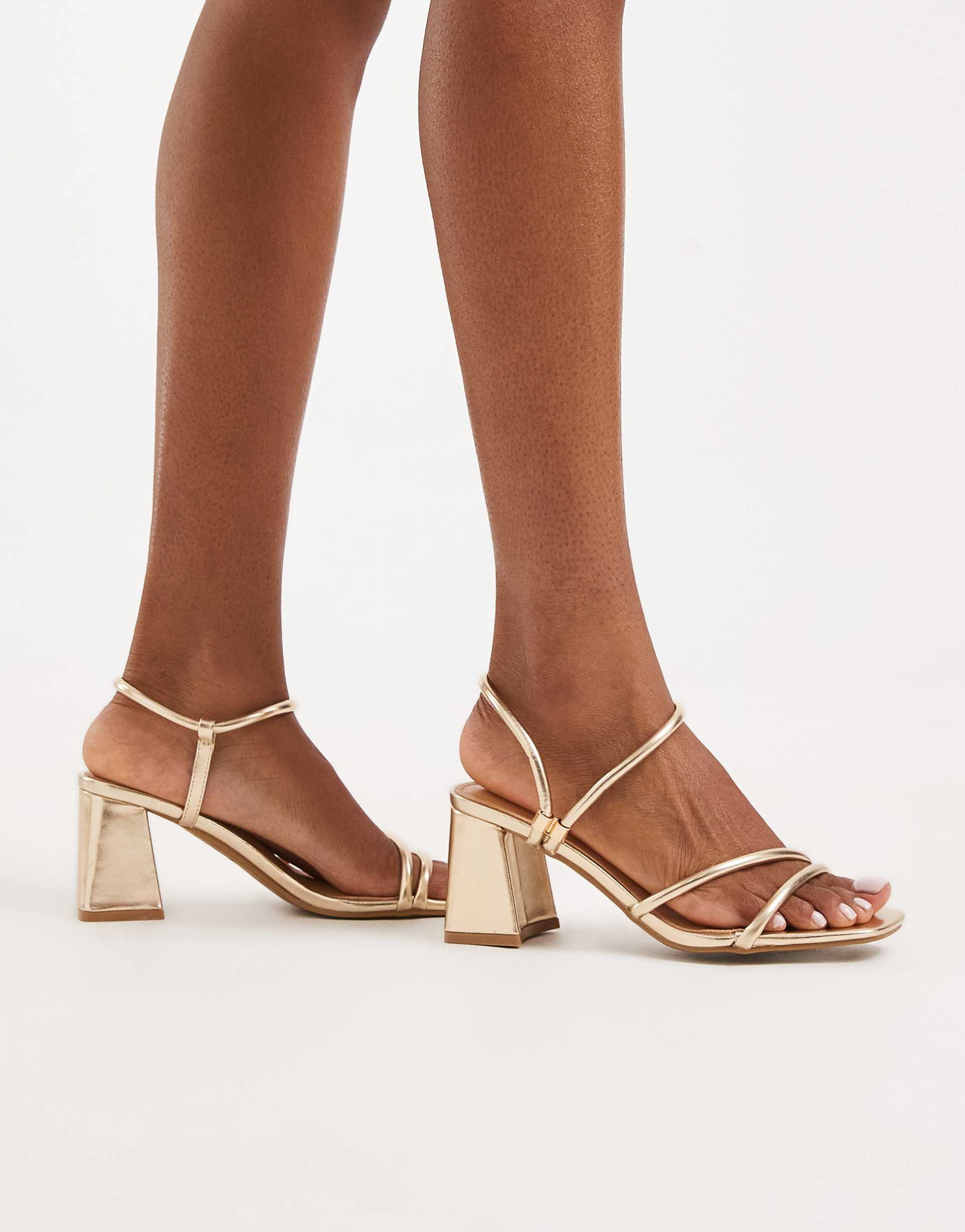 seqwl wide fit dandelion strappy block heeled sandals in gold