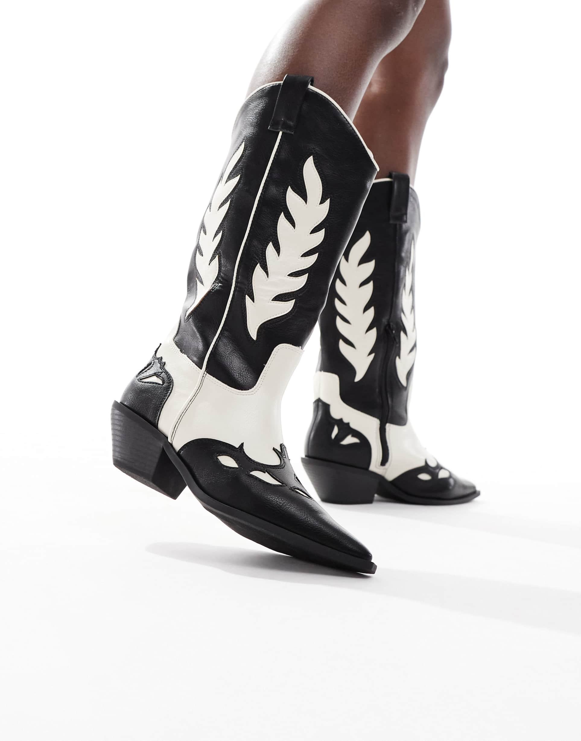 seqwl wide fit embossed western boots in black