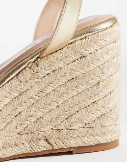 SEQWL Wide Fit espadrille wedge sandals in gold, 4 of 4