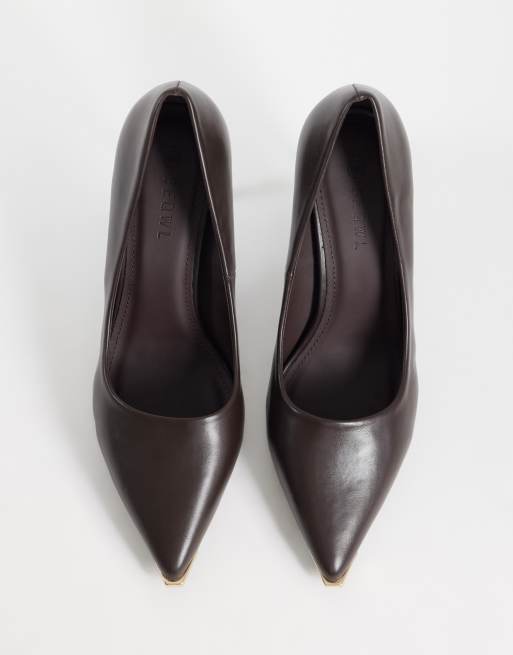 SEQWL Wide Fit heeled pumps with gold-tone detail in brown, 3 of 4