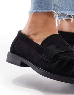 Seqwl Wide Fit Hershe Ruched Loafers In Black