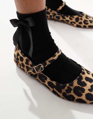 Seqwl Wide Fit Iris Ballet Shoe With Bow