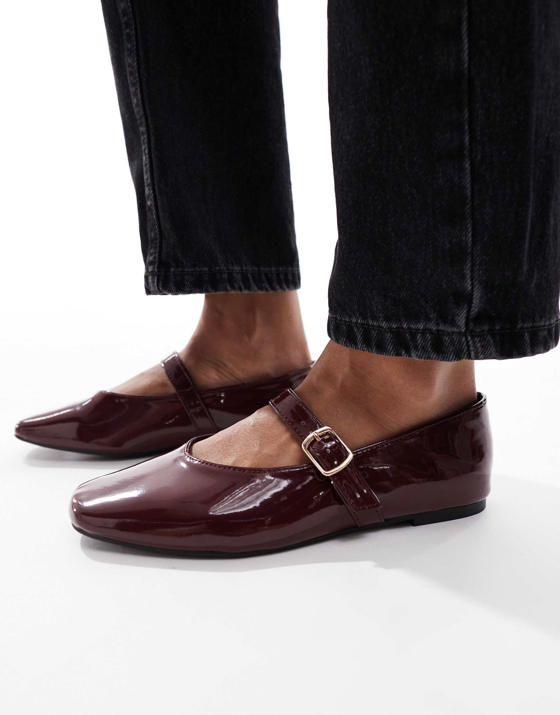 seqwl wide fit iris high vamp ballet flats in burgundy