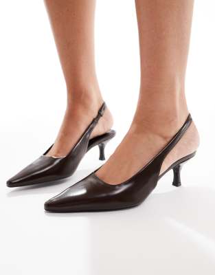 SEQWL Wide Fit - Maybach - Schuhe in Schokobraun mit Fersenriemchen und Kitten-Absatz, weite Passform