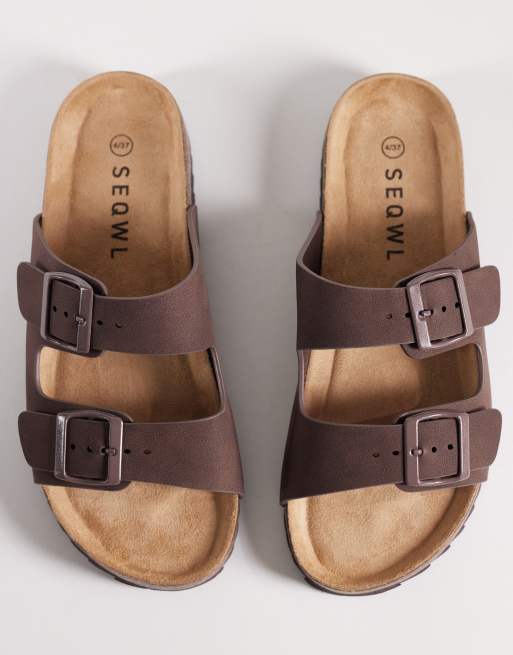 SEQWL Wide Fit – Olsen – Bruna, platta sandaler med dubbla spännen och bred passform, 3 av 4
